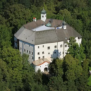 Hotel Schloss, Amerang